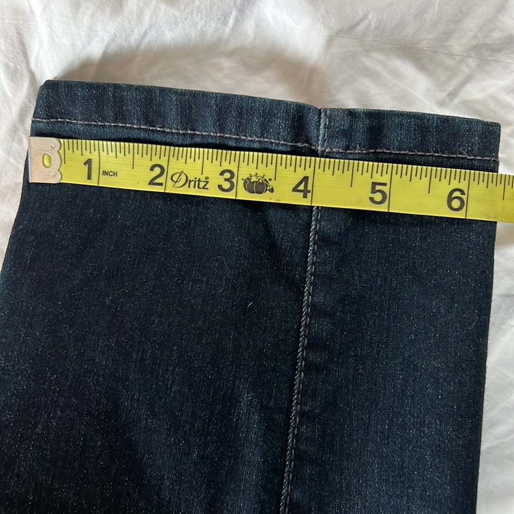 Jeans - Picture 9 of 12